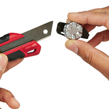 Milwaukee 18mm Snap Off Knife with Metal Lock and Precision Cut Blade - 48-22-1961